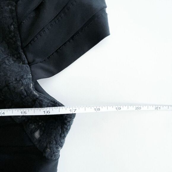 Adriana Papell Women's Black Lace Inset Trim Shutter Pleat Sheath Dress Size 10 - Picture 6 of 7